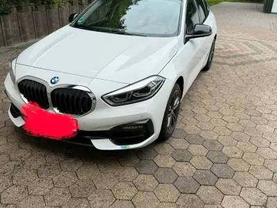 Gebraucht BMW 118 Sport Line 140 PS (102 kW) 2020 Weiß Kleinwagen