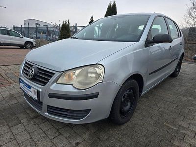 Gebraucht VW Polo Trendline 64 PS (47 kW) 2005 Silber Kleinwagen