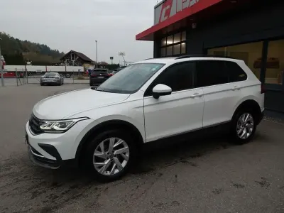 Gebraucht VW Tiguan Life 150 PS (110 kW) 2022 Weiß SUV