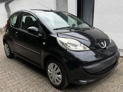 Gebraucht Peugeot 107 68 PS (50 kW) 2007 Schwarz Kleinwagen