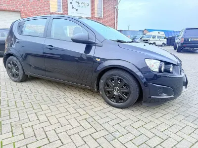 Usata Chevrolet Aveo LT 86 CV (63 kW) 2012 Nero Utilitaria