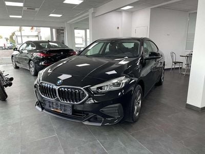 Gebraucht BMW 218 Advantage 136 PS (100 kW) 2023 Schwarz ii/bonnet fluid black Limousine