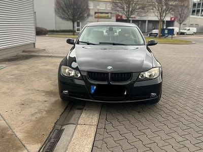 Gebraucht BMW 325 191 PS (140 kW) 2008 Schwarz Limousine