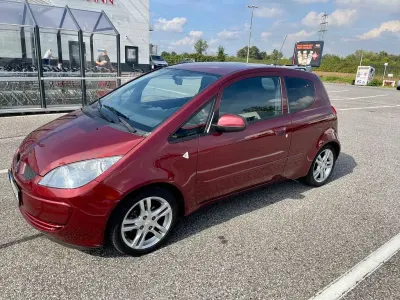Second-hand Mitsubishi Colt Instyle 109 CP (80 kW) 2007 Roșu Berlinǎ
