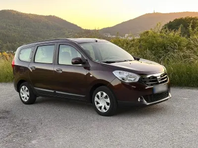 Gebraucht Dacia Lodgy Acces 75 PS (55 kW) 2016 Braun Van / Kleinbus