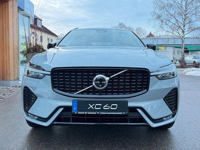 Vapour grey metallic Gebraucht 2023 Volvo XC60 Ultimate SUV | 44.300 € (Etwas zu teuer)