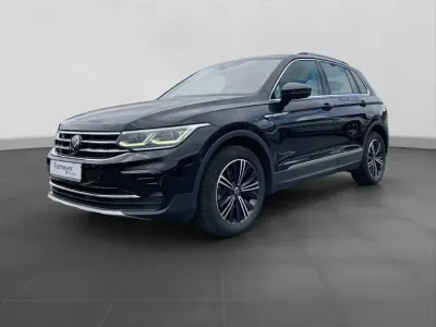Gebraucht VW Tiguan Elegance 150 PS (110 kW) 2023 Schwarz SUV
