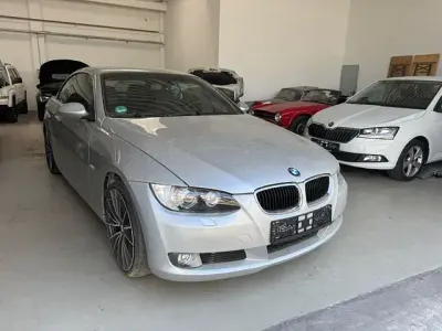 Gebraucht BMW 320 Cabriolet 170 PS (125 kW) 2009 Silber Cabrio