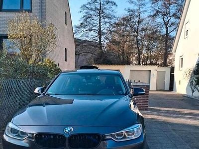 Gebraucht BMW 320 184 PS (135 kW) 2013 Grau Limousine