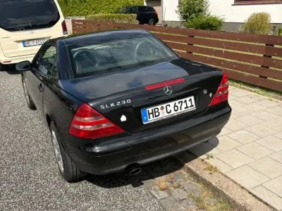 Gebraucht Mercedes SLK230 193 PS (141 kW) 1999 Schwarz Cabrio
