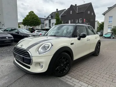 Gebraucht Mini Cooper 136 PS (100 kW) 2016 Weiß Kleinwagen