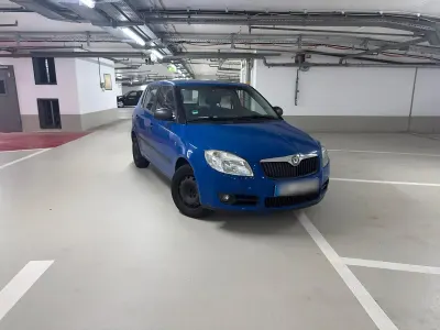 Gebraucht Skoda Fabia 62 PS (45 kW) 2009 Blau Kleinwagen
