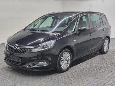 Gebraucht Opel Zafira 140 PS (102 kW) 2018 Onyxschwarzmet. Van / Kleinbus