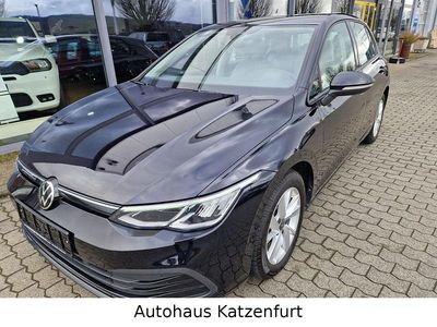 Second-hand VW Golf VII Life 150 CP (110 kW) 2021 Negru Hatchback