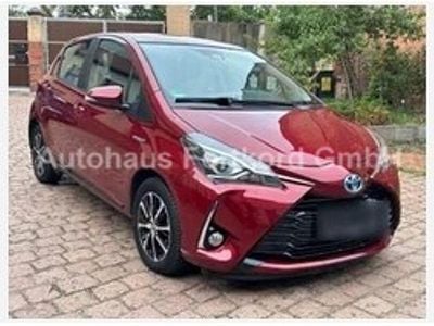 Gebraucht Toyota Yaris 111 PS (81 kW) 2019 Rot Limousine