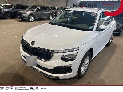Moonweiß perleffekt Gebraucht 2025 Skoda Kamiq Selection SUV | 17.440 € (Superpreis)