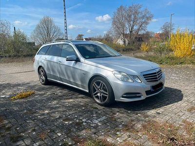 Usata Mercedes E220 Avantgarde 170 CV (125 kW) 2010 Grigio Station wagon