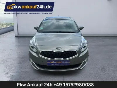 Gebraucht Kia Carens FIFA World Cup Edition 116 PS (85 kW) 2013 Silber Van / Kleinbus