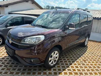 Gebraucht Fiat Doblò Lounge 120 PS (88 kW) 2018 Braun Van / Kleinbus