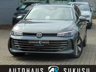 Gebraucht VW Passat Business 150 PS (110 kW) 2025 Grau Kombi