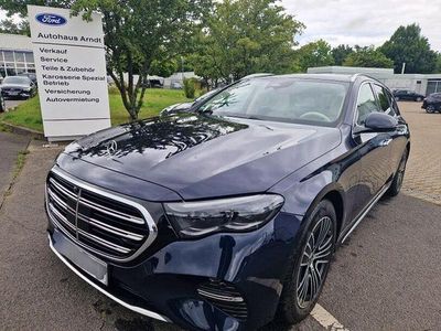 Gebraucht Mercedes E200 Premium 227 PS (166 kW) 2024 Nautikblau  metalliclack Kombi