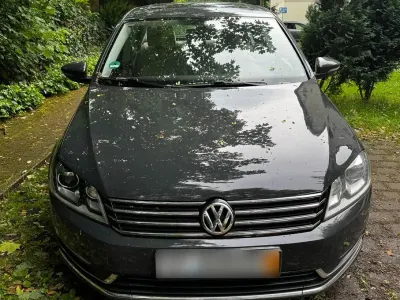 Gebraucht VW Passat 105 PS (77 kW) 2014 Grau Limousine