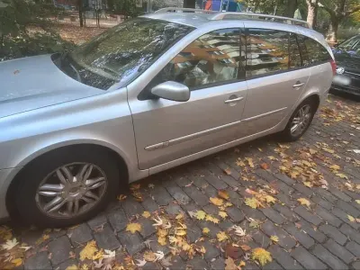 Gebraucht Renault Laguna II 140 PS (102 kW) 2005 Silber Kombi