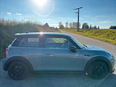 Gebraucht Mini Cooper SE Essential 135 kW (184 PS) 2022 Grau Kleinwagen