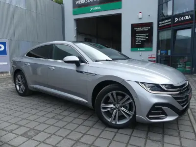 Używany VW Arteon R-line 218 KM (160 kW) 2022 Srebrny Sedan/Limuzyna