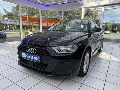 Gebraucht Audi A1 Sportback Basis 95 PS (69 kW) 2019 Firmamentblau metallic (metallic) Kleinwagen