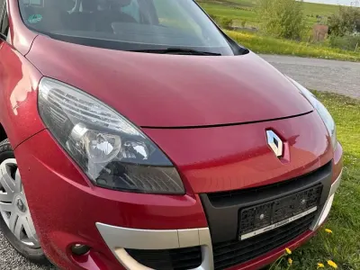 Gebraucht Renault Scenic E-Tech 130 PS (95 kW) 2009 Rot Van / Kleinbus