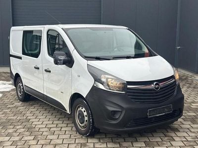 Weiß Gebraucht 2015 Opel Vivaro Van / Kleinbus | 3.800 € (Etwas zu teuer)
