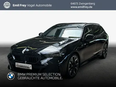 Gebraucht BMW 540 Performance 286 PS (210 kW) 2025 Black sapphire metallic Kombi