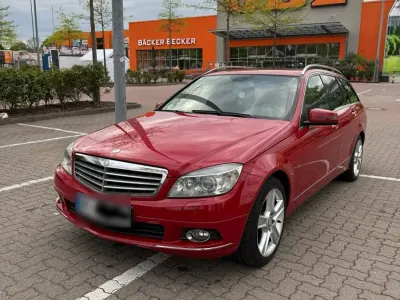 Gebraucht Mercedes C200 Elegance 136 PS (100 kW) 2009 Rot Kombi