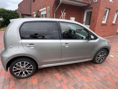 Gebraucht VW e-up! Style 61 kW (83 PS) 2022 Silber Kleinwagen