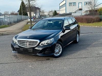 Gebraucht Mercedes E220 170 PS (125 kW) 2013 Schwarz Kombi