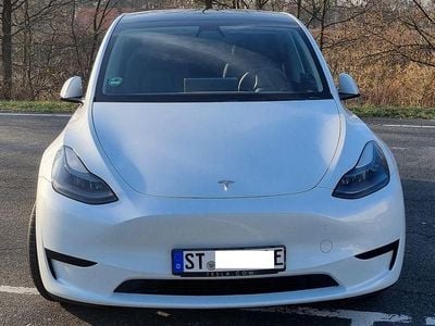Weiß Gebraucht 2023 Tesla Model Y RWD SUV | 31.000 € (Guter Preis)