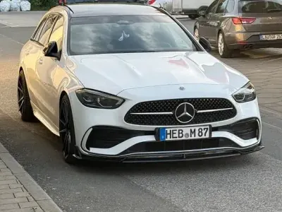 Gebraucht Mercedes C220 AMG line 200 PS (147 kW) 2022 Weiß Limousine