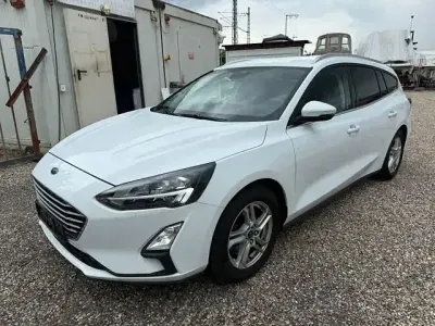 Gebraucht Ford Focus Cool & Connect 120 PS (88 kW) 2021 Weiß Limousine