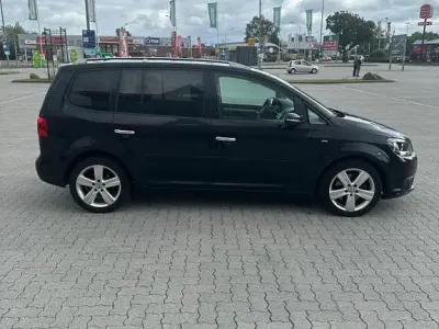 Gebraucht VW Touran 140 PS (102 kW) 2015 Schwarz Van / Kleinbus
