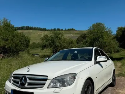 Gebraucht Mercedes C180 156 PS (114 kW) 2008 Weiß Limousine