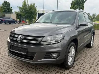 Gebraucht VW Tiguan Sportline 140 PS (102 kW) 2014 Grau SUV