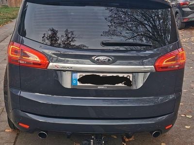 Grau Gebraucht 2011 Ford S-MAX Titanium S Van / Kleinbus | 6.150 € (Fairer Preis)