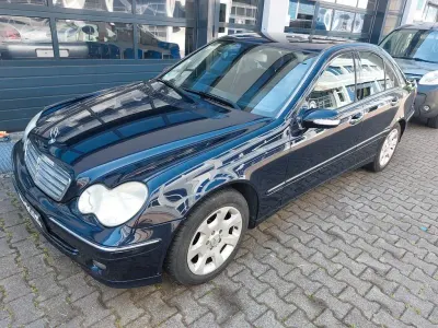 Gebraucht Mercedes C220 Elegance 150 PS (110 kW) 2006 Blau Limousine