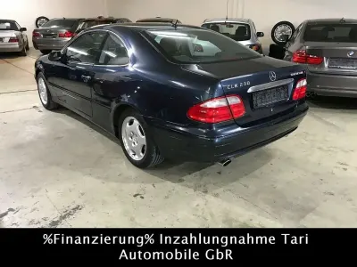 Gebraucht Mercedes CLK230 197 PS (144 kW) 2002 Schwarz Coupé