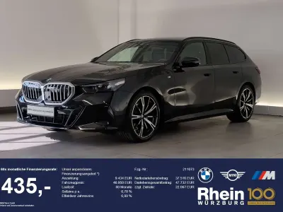 Gebraucht BMW 520 M Sport 197 PS (144 kW) 2025 Black sapphire metallic Kombi