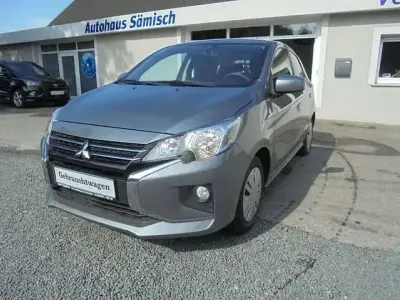 Gebraucht Mitsubishi Space Star Select 71 PS (52 kW) 2023 Platinumgrau Kleinwagen