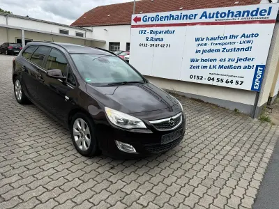 Gebraucht Opel Astra 125 PS (91 kW) 2012 Braun Kombi