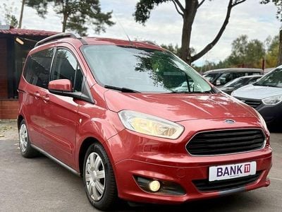 Venicerot metallic Gebraucht 2015 Ford Tourneo Courier Trend Van / Kleinbus | 6.699 € (Fairer Preis)