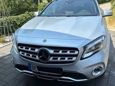 Mercedes GLA180